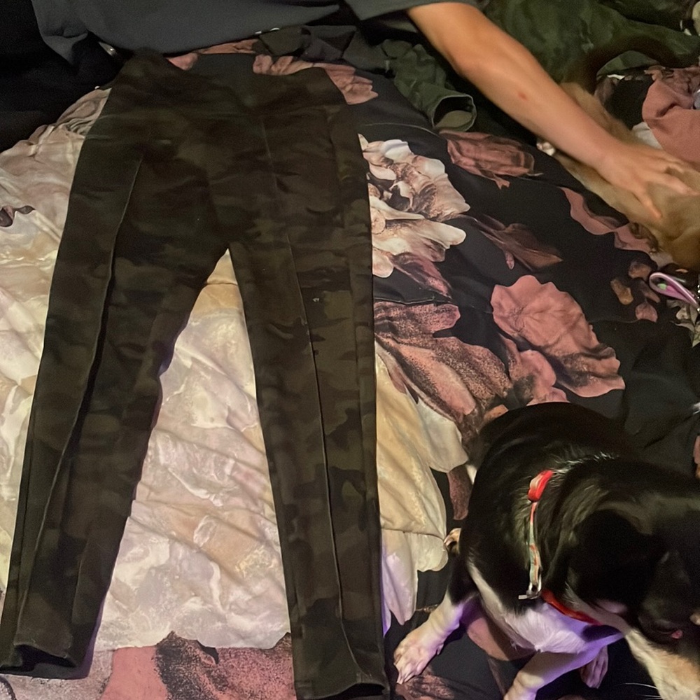 Camo leggings